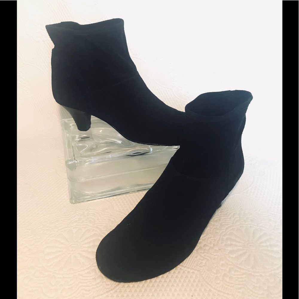 Nine West Half Pint suede ankle boots